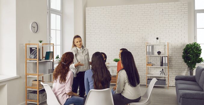 How a Life Coach for Women Helps You Find Direction in Transitional Phases